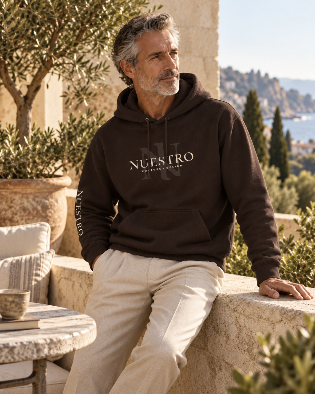Nuestro Hoodie